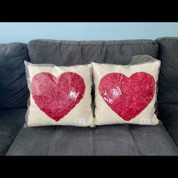 Heart Sparkling Beaded Motif Accent Pillows - Picture 3 of 4